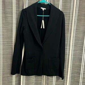 James Perse 100% cotton. Fitted black jacket.  NET’s